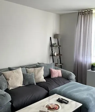 Apartmán Zentrale Und Gemuetliche In *