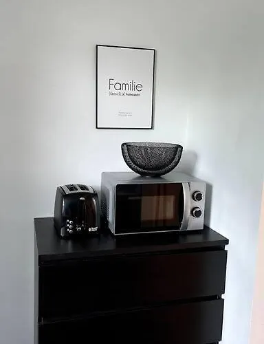 Zentrale Und Gemuetliche In *