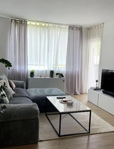 Zentrale Und Gemuetliche In Διαμέρισμα