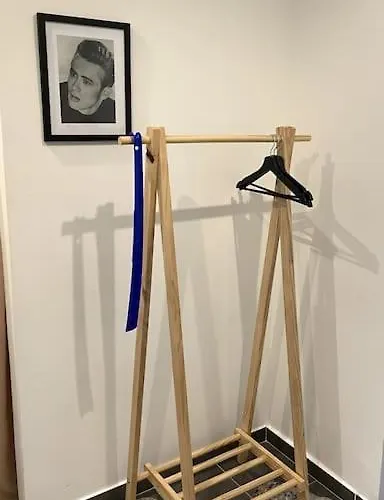 Zentrale Und Gemuetliche In Neuss